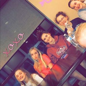 Meet your Posher, Melea